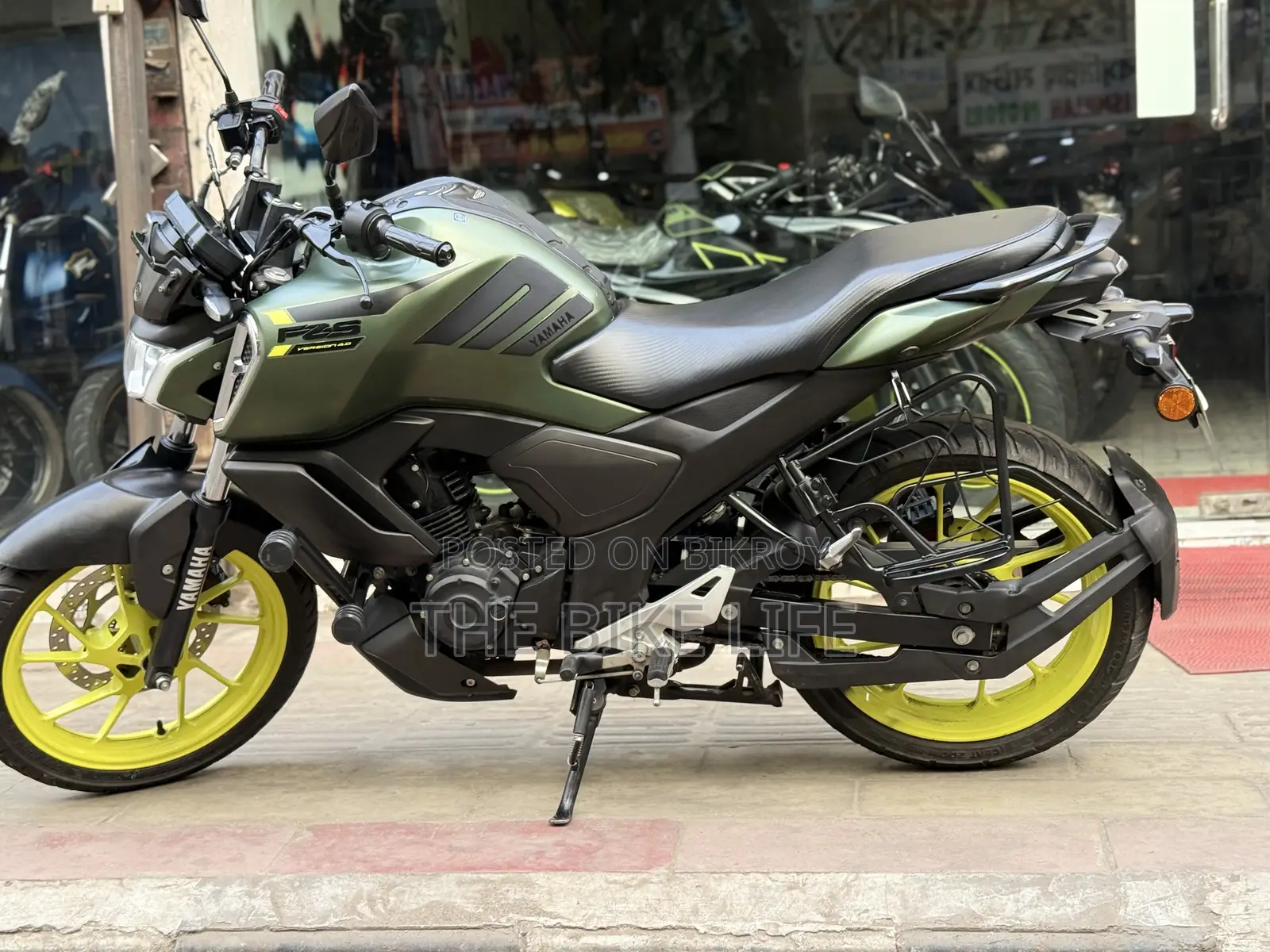 ইয়ামাহা এফজেডএস ভি৪ ২০২৫ গ্রিন