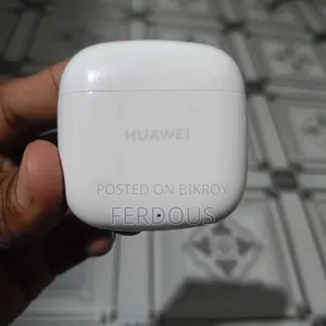 এয়ার বাডস বিক্রয়ের জন্য