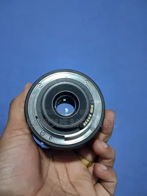 Canon EF-S 18-135mm USM Standard Mastar Zoom Lens