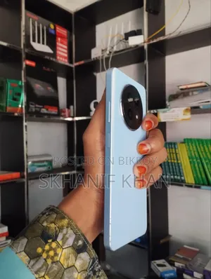 রিয়েলমি নারজো ৭০এক্স ১২৮ জিবি হোয়াইট