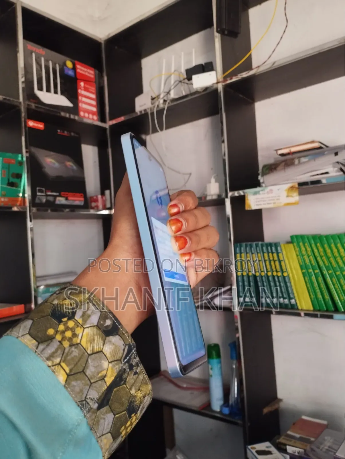 রিয়েলমি নারজো ৭০এক্স ১২৮ জিবি হোয়াইট