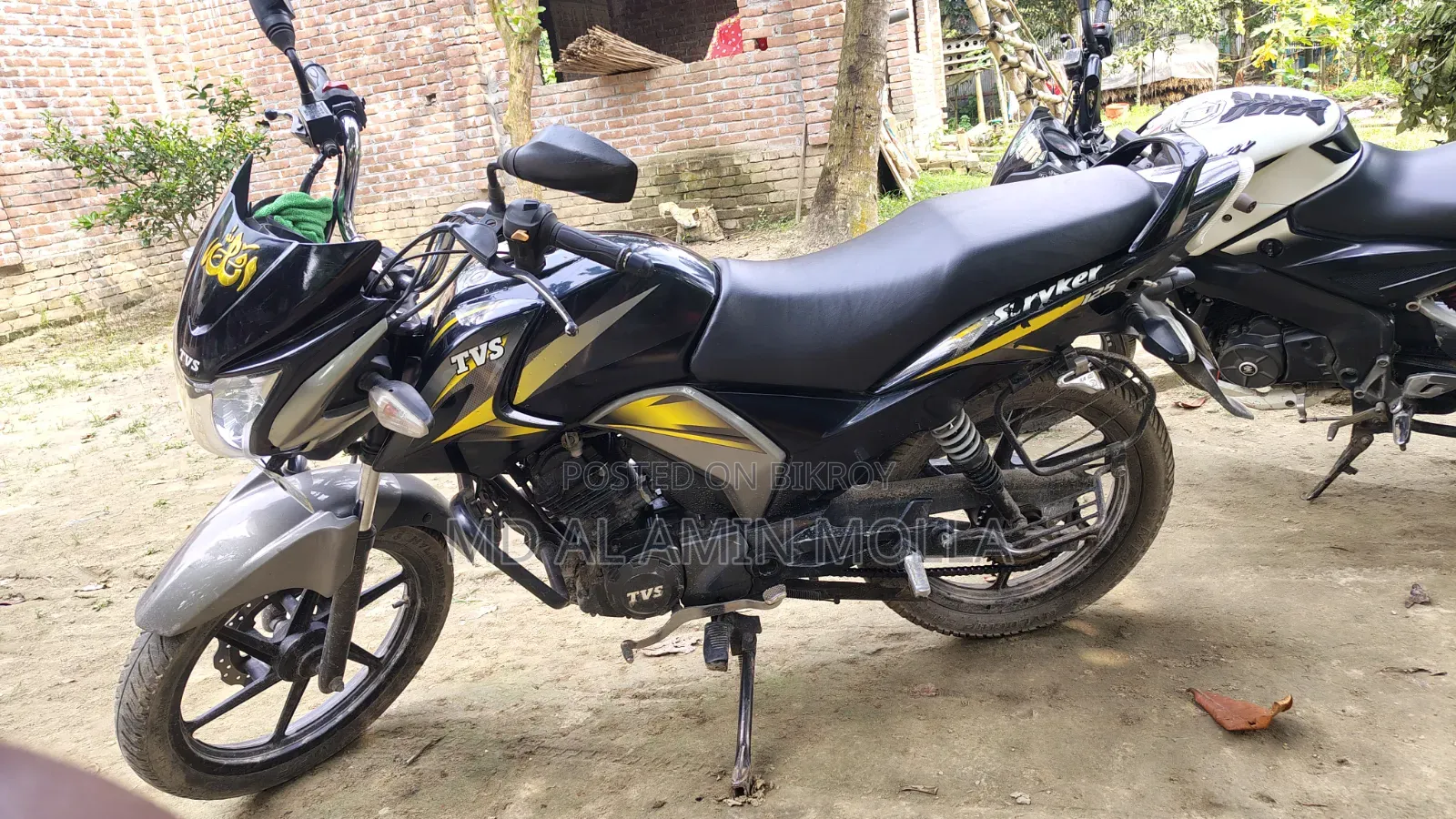 টিভিএস স্ট্রাইকার ১২৫ ২০২২ গ্রে