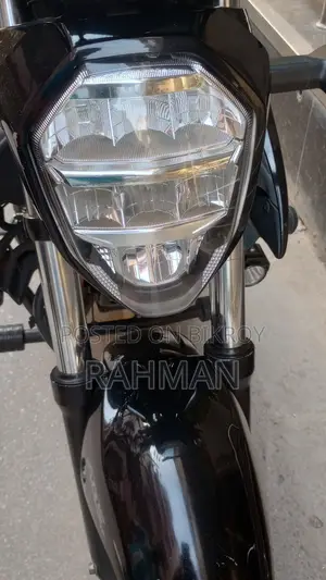 নতুন সুজুকি জিক্সার ২০২৪ কালো