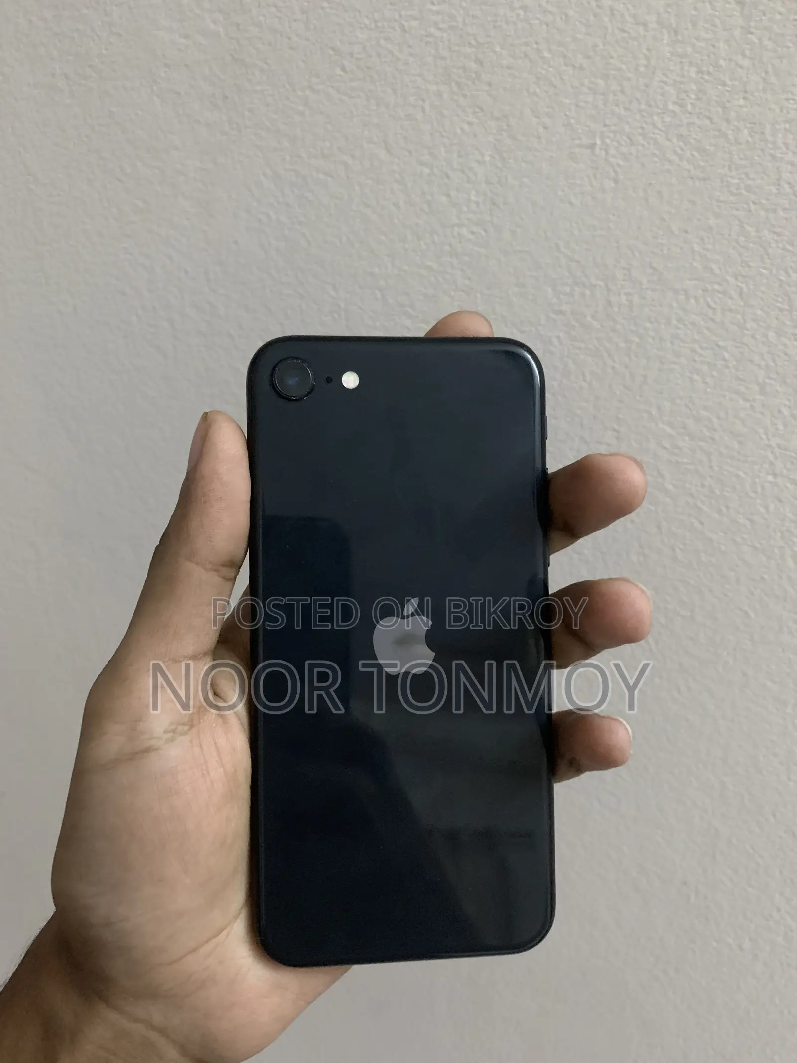Apple iPhone SE (2020) 128 GB Black