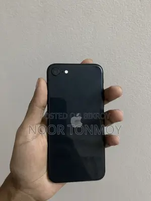 Apple iPhone SE (2020) 128 GB Black