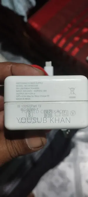 ৬৫ ওয়াট ওয়ানপ্লাস চার্জার ১০এএম কেবল সহ