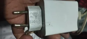 ১৮ওয়াট রিয়েলমি চার্জার কেবল সহ