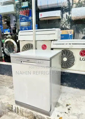 ইকো+ফ্রিট্যান্ডিং ডিসওয়াশার (১২ প্লেট)