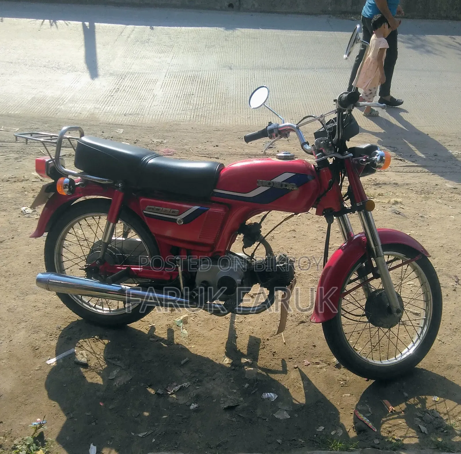 Honda 2000 Red