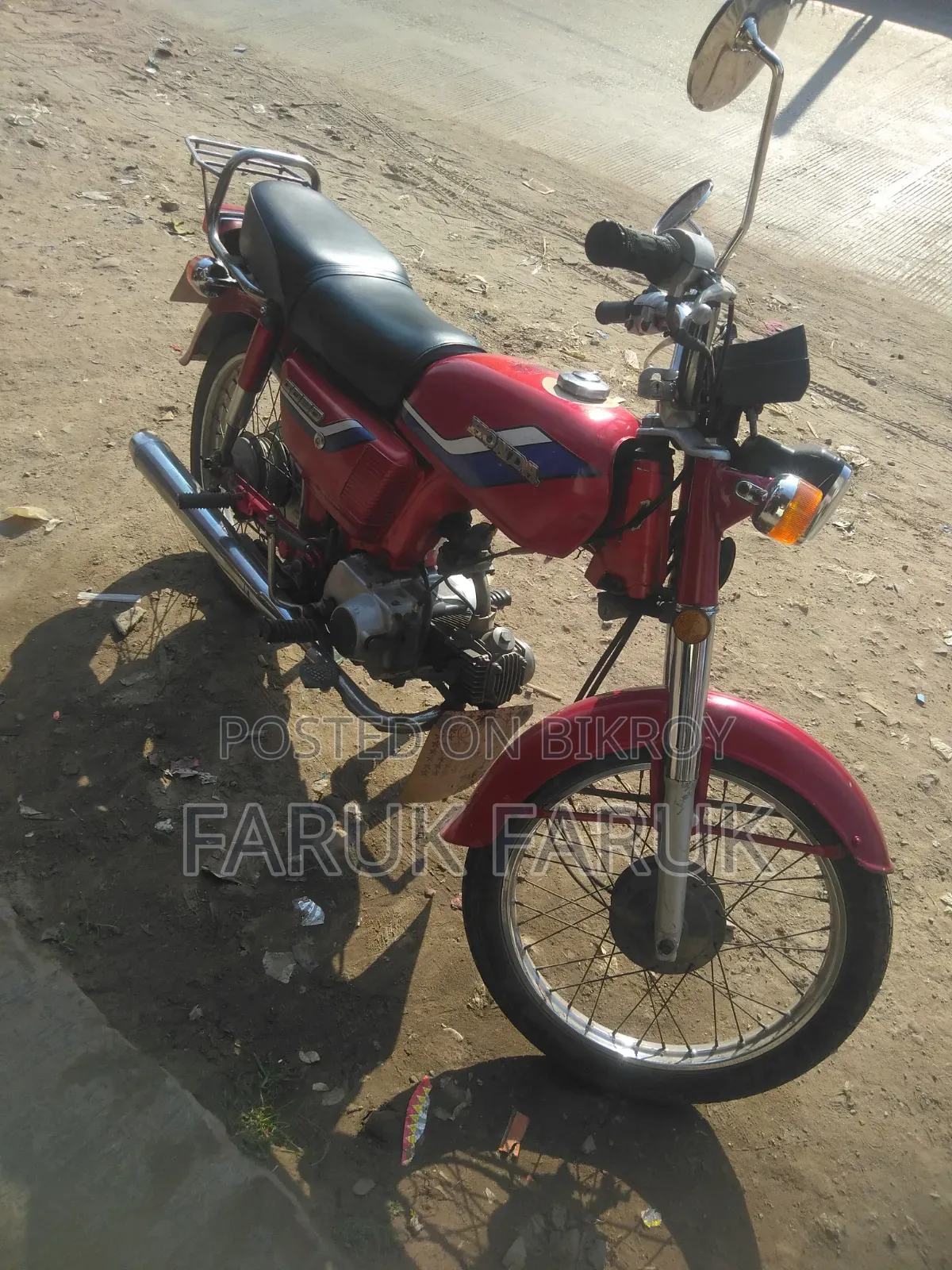 Honda 2000 Red