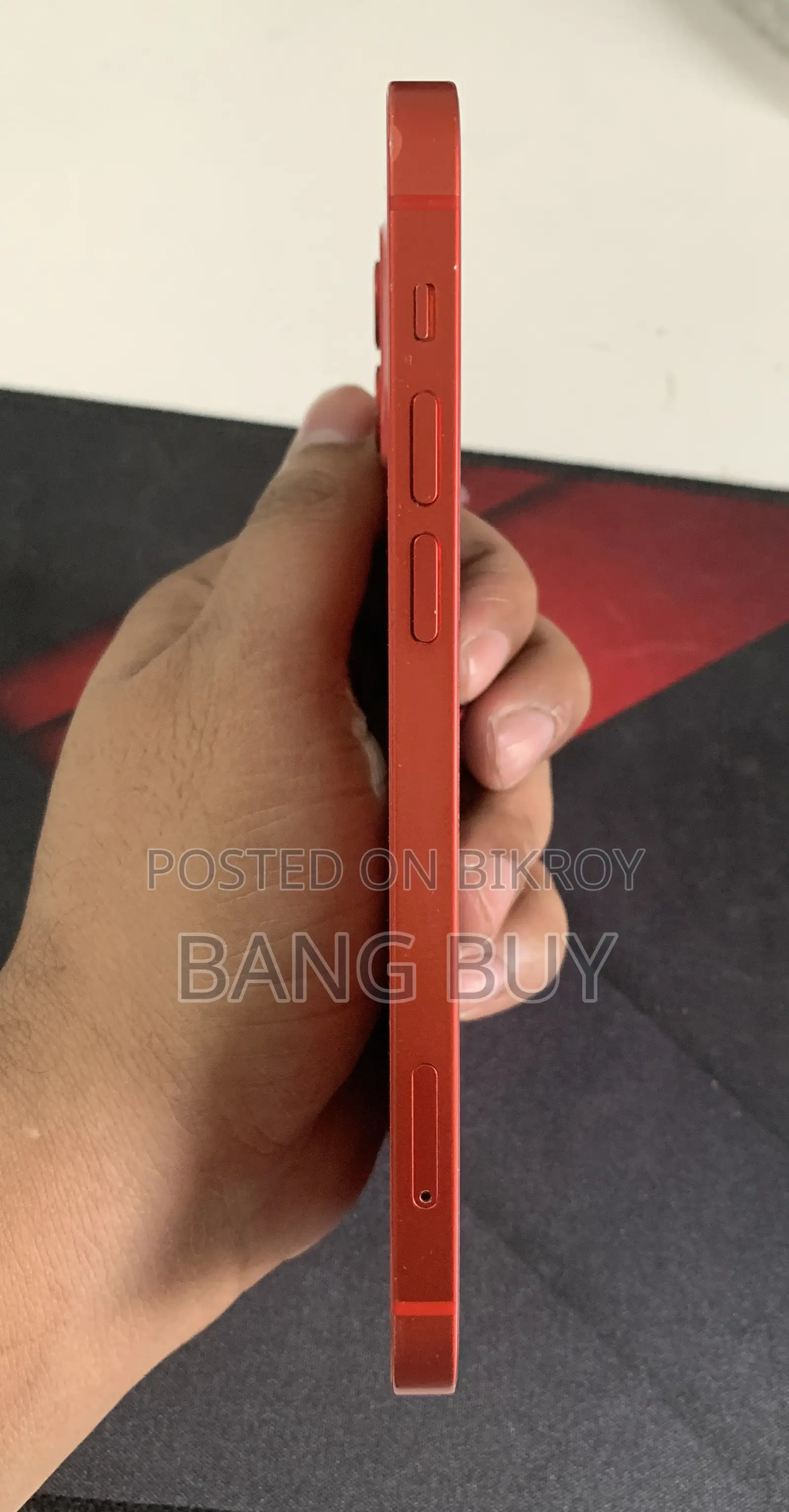অ্যাপল আইফোন ১২ ৬৪ জিবি রেড