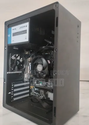 Desktop Computer 16GB AMD Ryzen 5 SSD 256GB