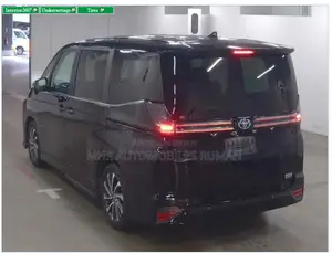 টয়োটা ভক্সি হাইব্রিড এস-জেড টুডব্লিউডি ৭-সিটার ২০২২ কালো