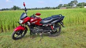 Hero Glamour 2021 Red