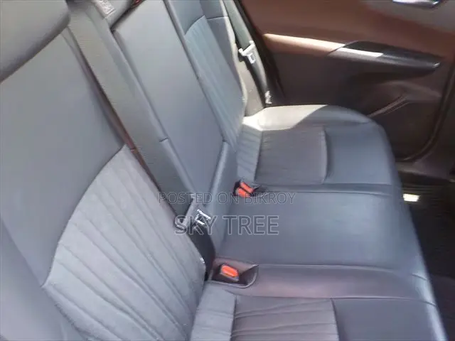 Toyota Harrier 2021 Red