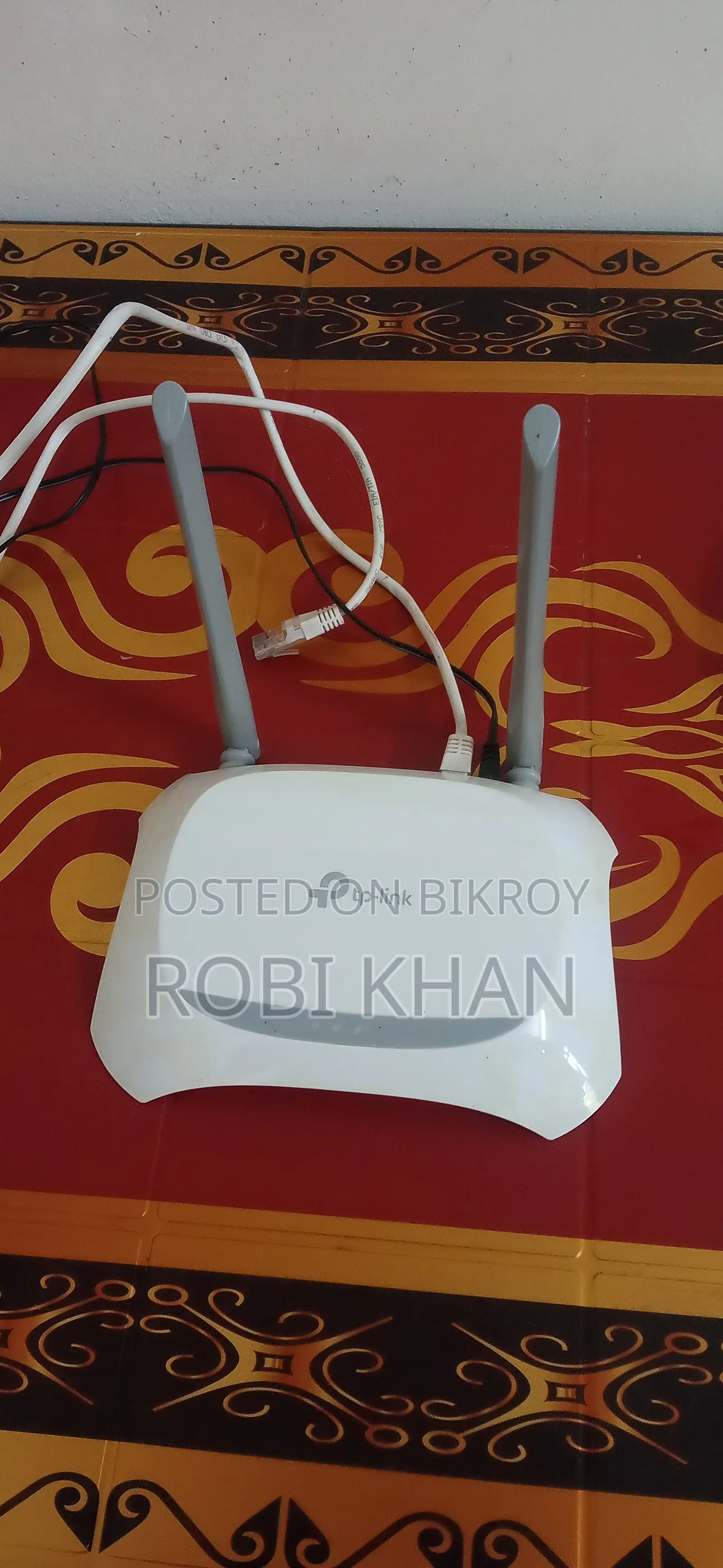 একটি রাউটার বিক্রি হবে।