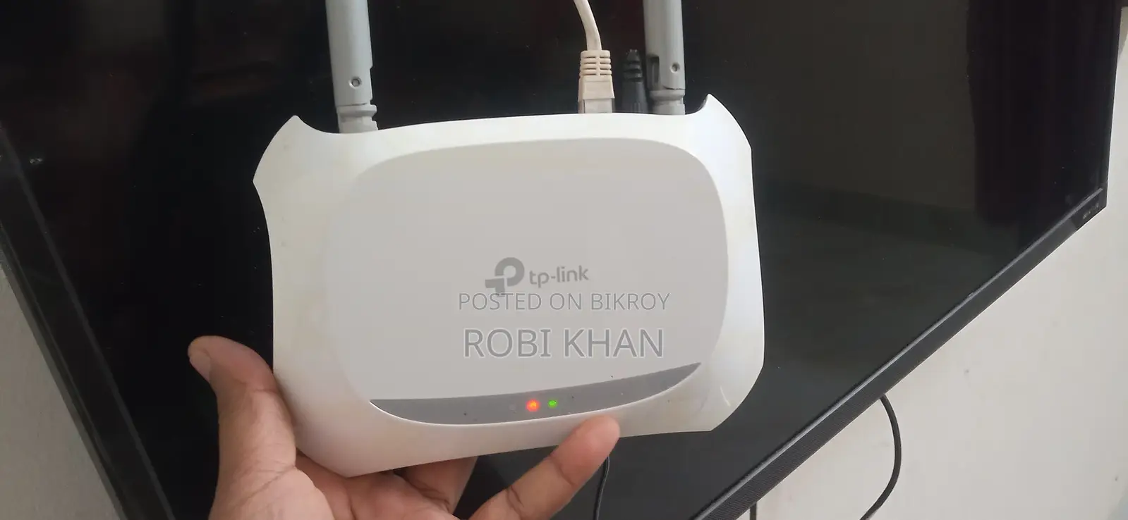 একটি রাউটার বিক্রি হবে।