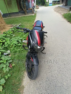 বাজাজ পালসার ১৫০ ২০২৩ ব্ল্যাক