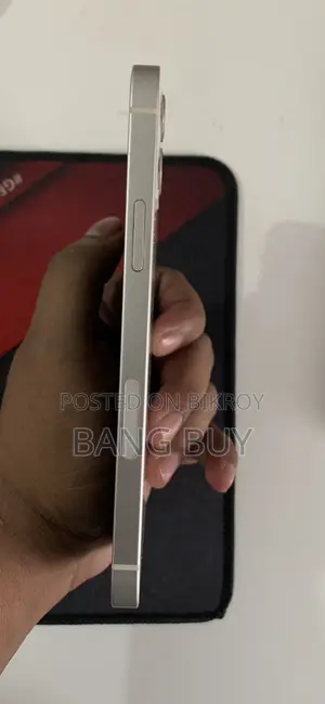 অ্যাপল আইফোন ১২ ৬৪ জিবি হোয়াইট