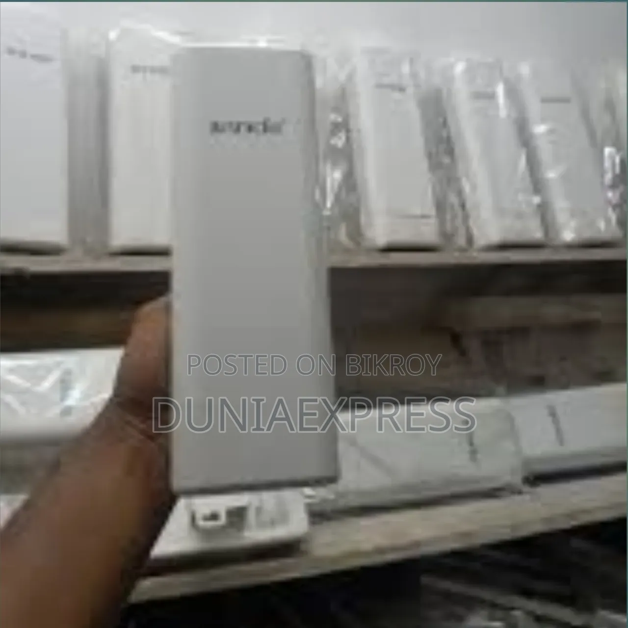 Used Tenda O3 Router