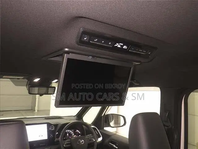 Toyota Noah 2022 Pearl