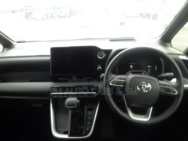 Toyota Noah 2022 Pearl