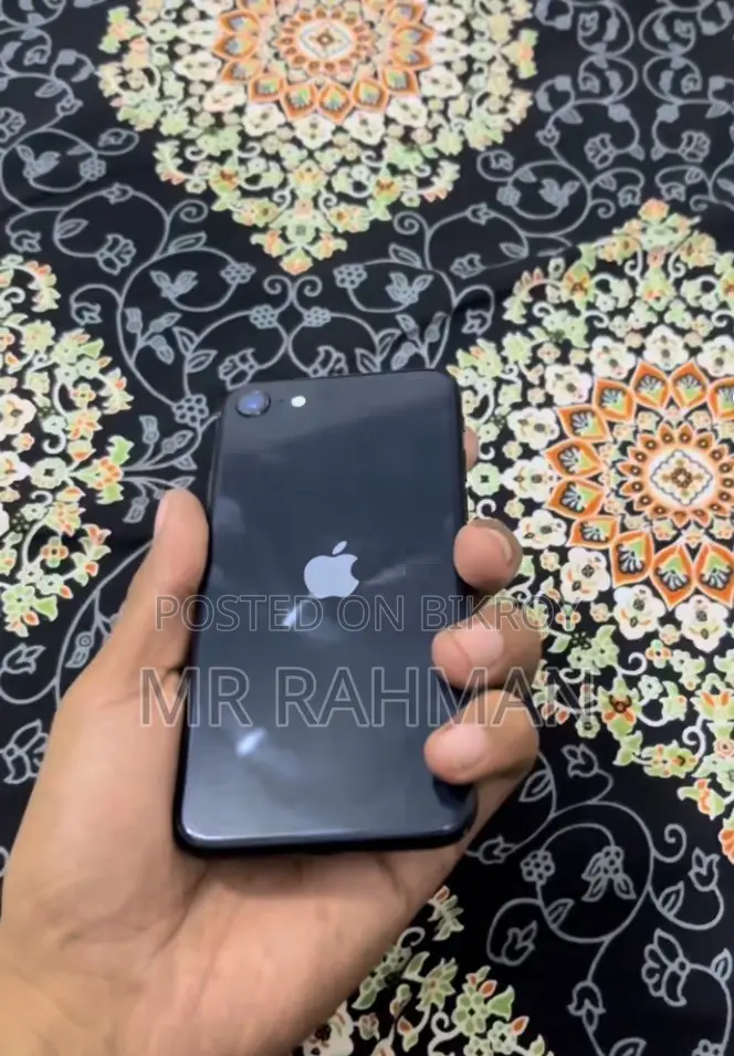 Apple iPhone SE (2020) 64 GB Black