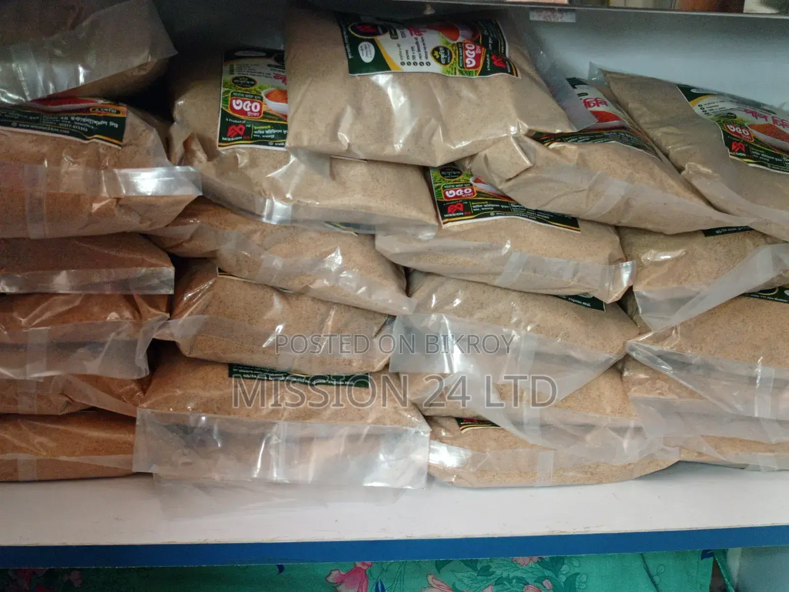 লাল চিনি ১০০% প্রাকৃতিক