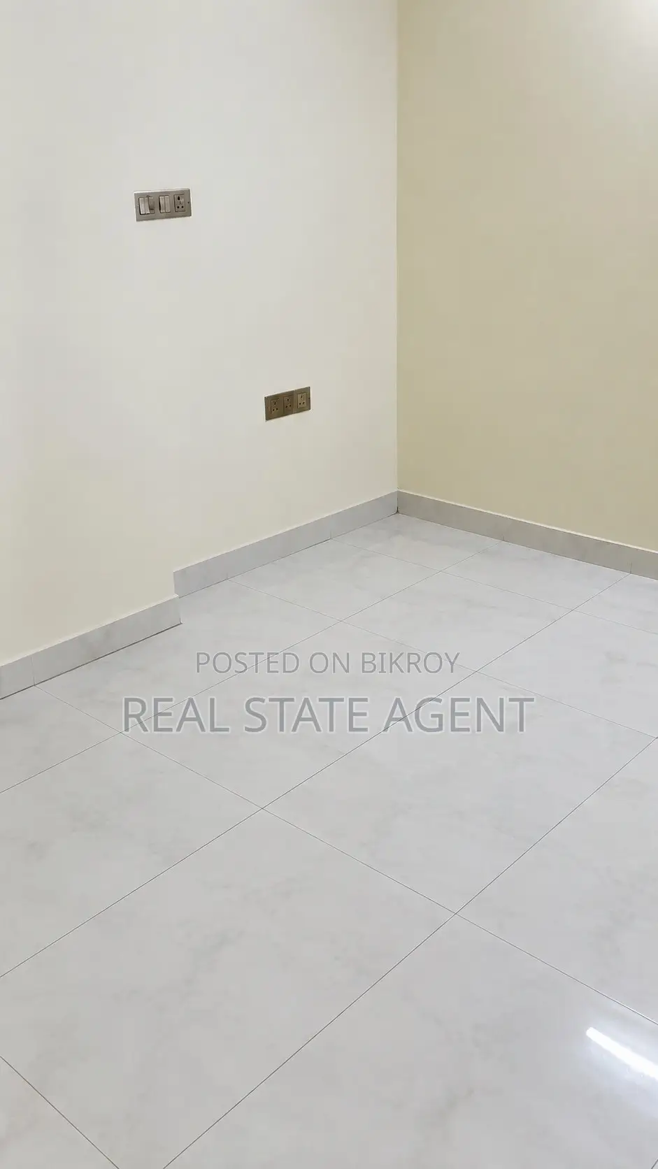 2bdrm Apartment in Double Mooring for sale