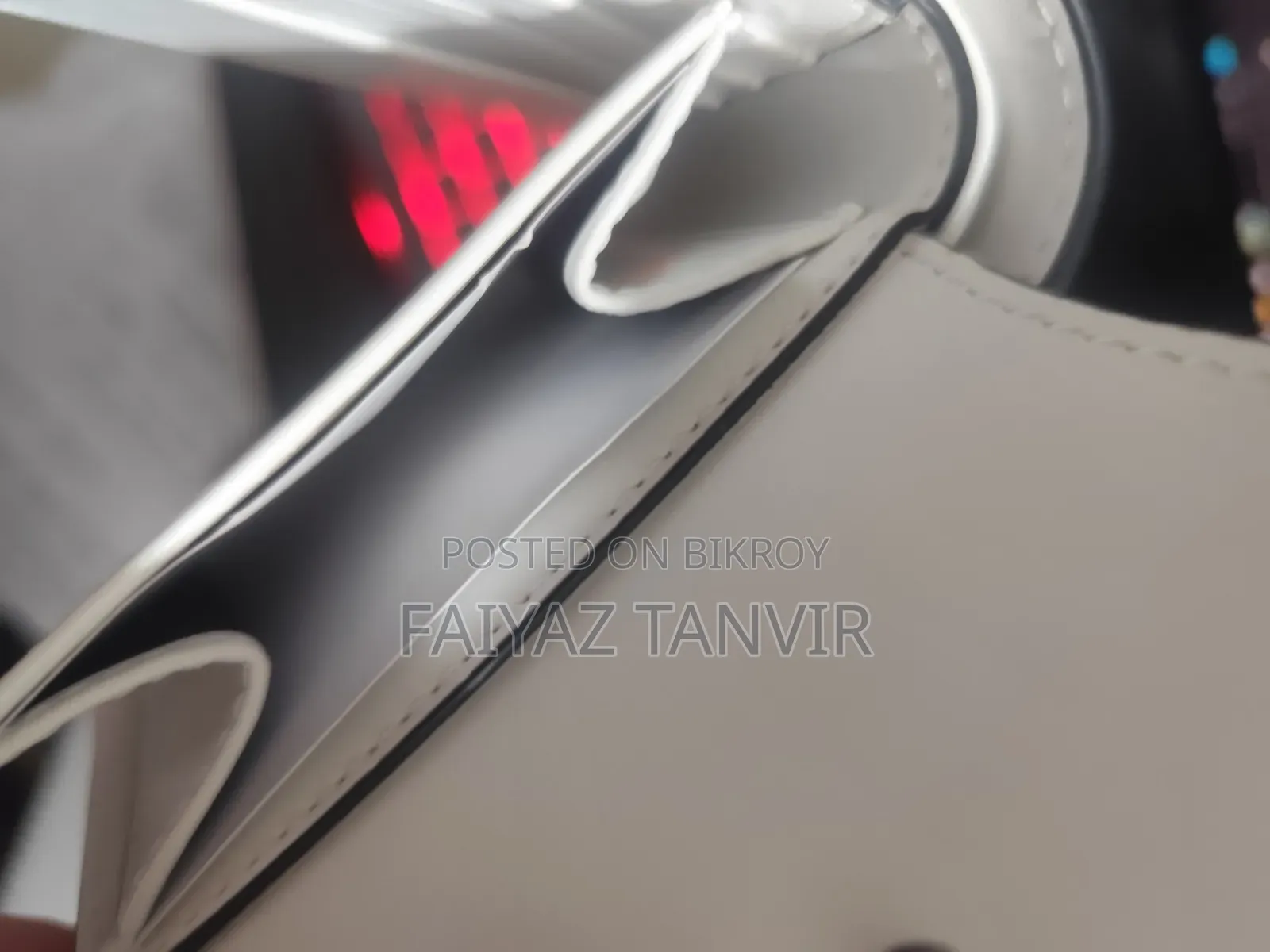 মাইকেল কর্স হোয়াইট মেনস ওয়ালেট