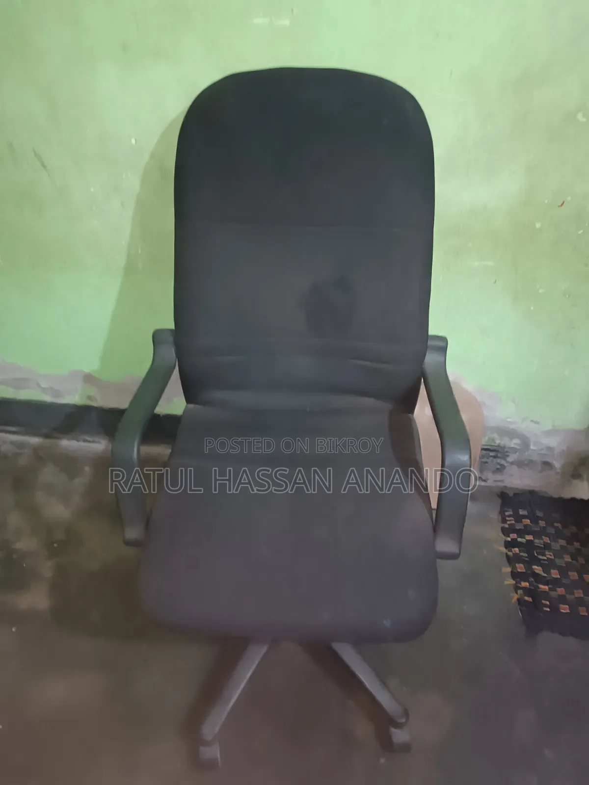 Urgent Chair Sell All Okay