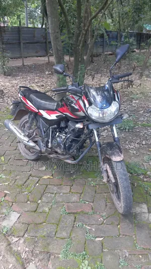 বাজাজ ডিসকভার ১১০ ২০২২ ব্ল্যাক