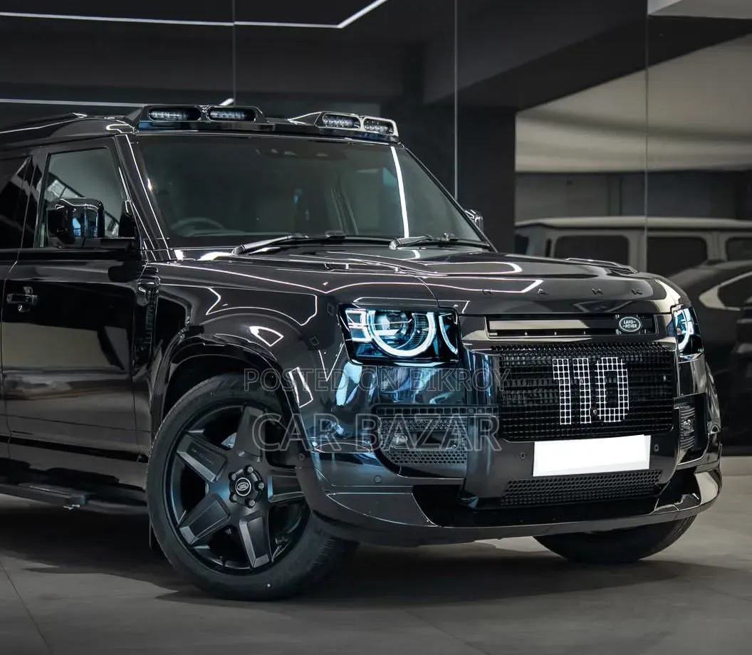 New Land Rover Defender 110 P300 S 2025 Gray