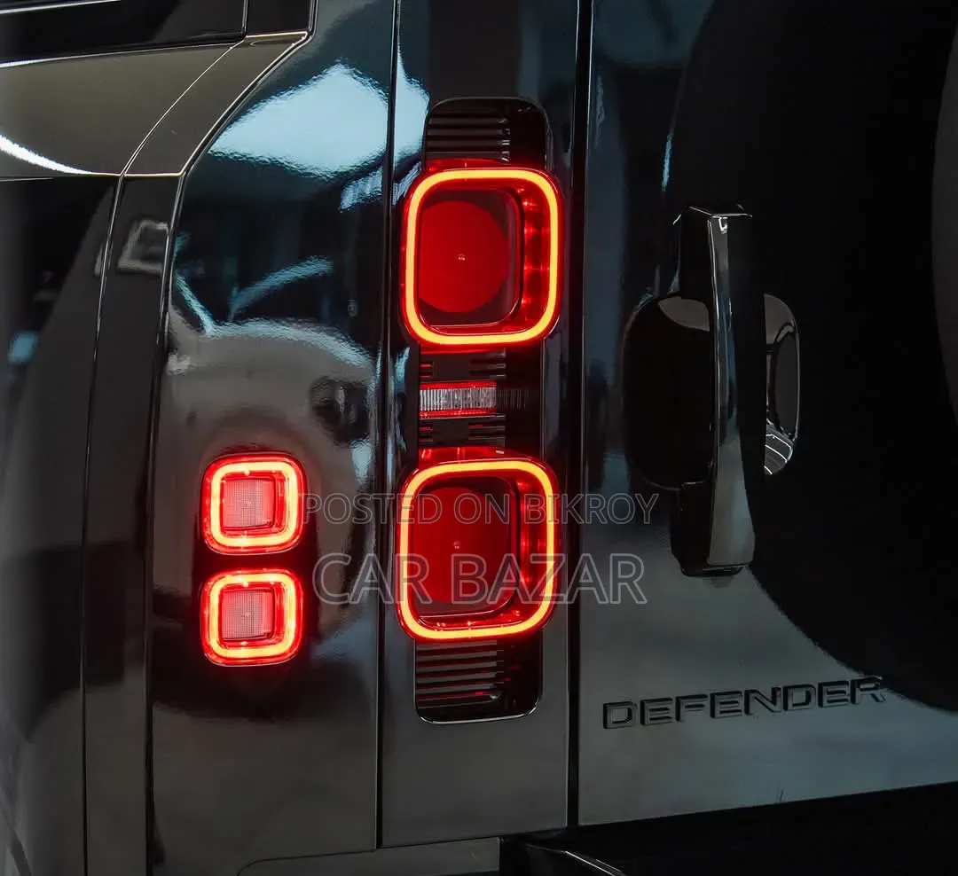 New Land Rover Defender 110 P300 S 2025 Gray