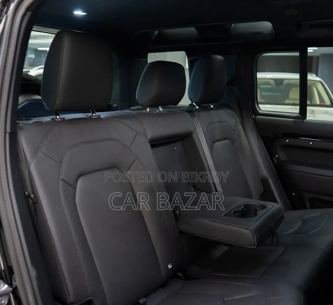 New Land Rover Defender 110 P300 S 2025 Gray
