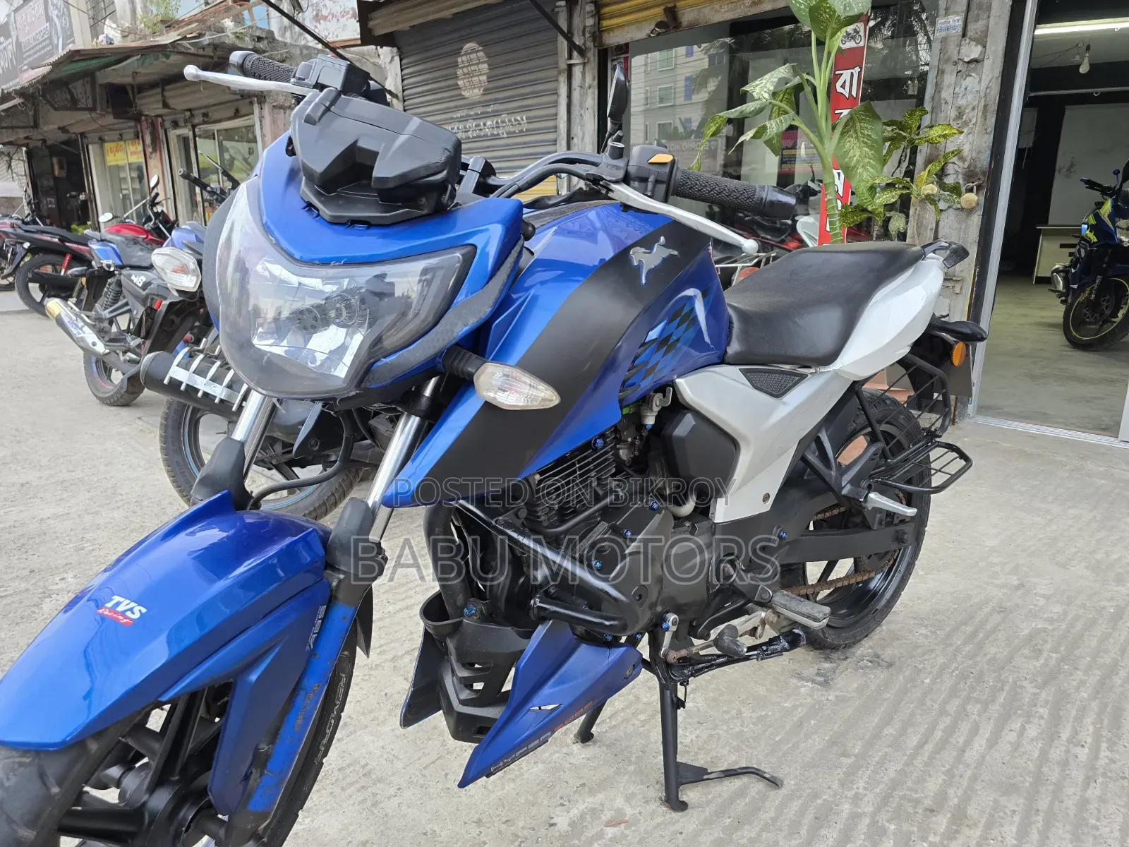 TVS Apache RTR 160 4V 2020 Blue