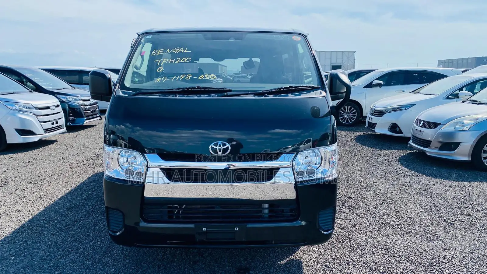 Toyota HiAce 2021 Black
