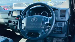 Toyota HiAce 2021 Black