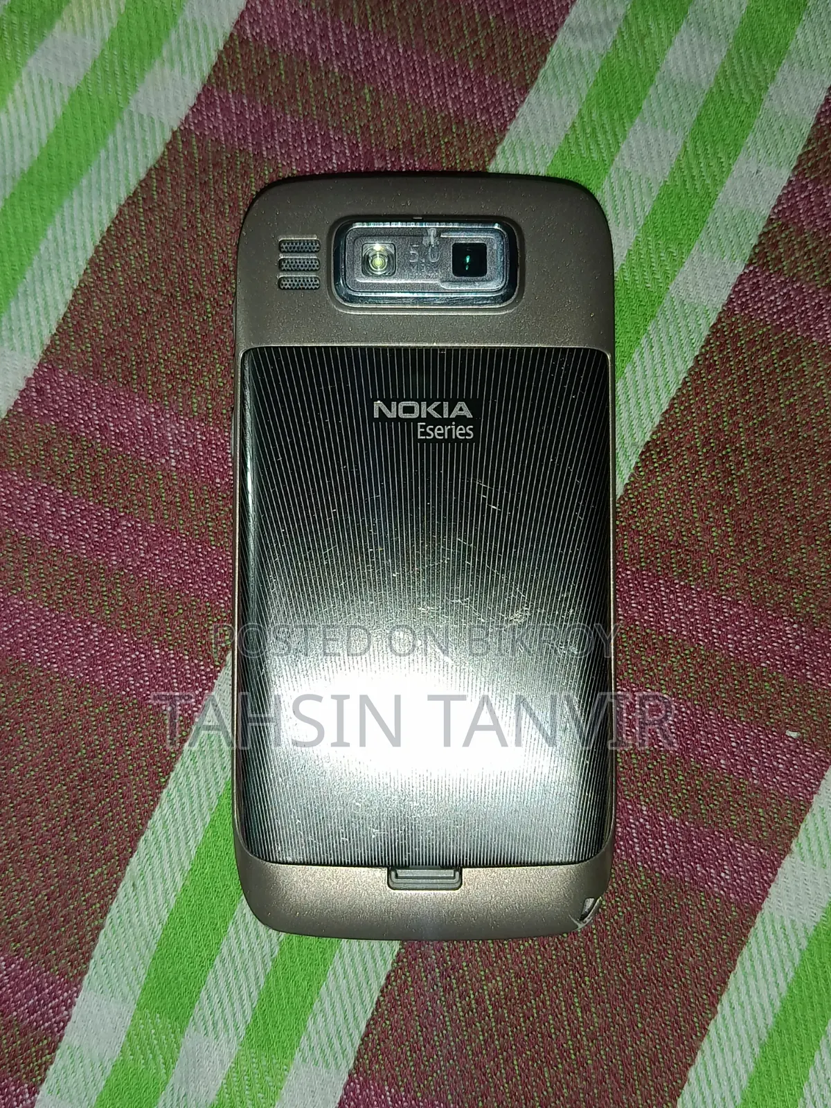 নোকিয়া ই৭২ গোল্ড
