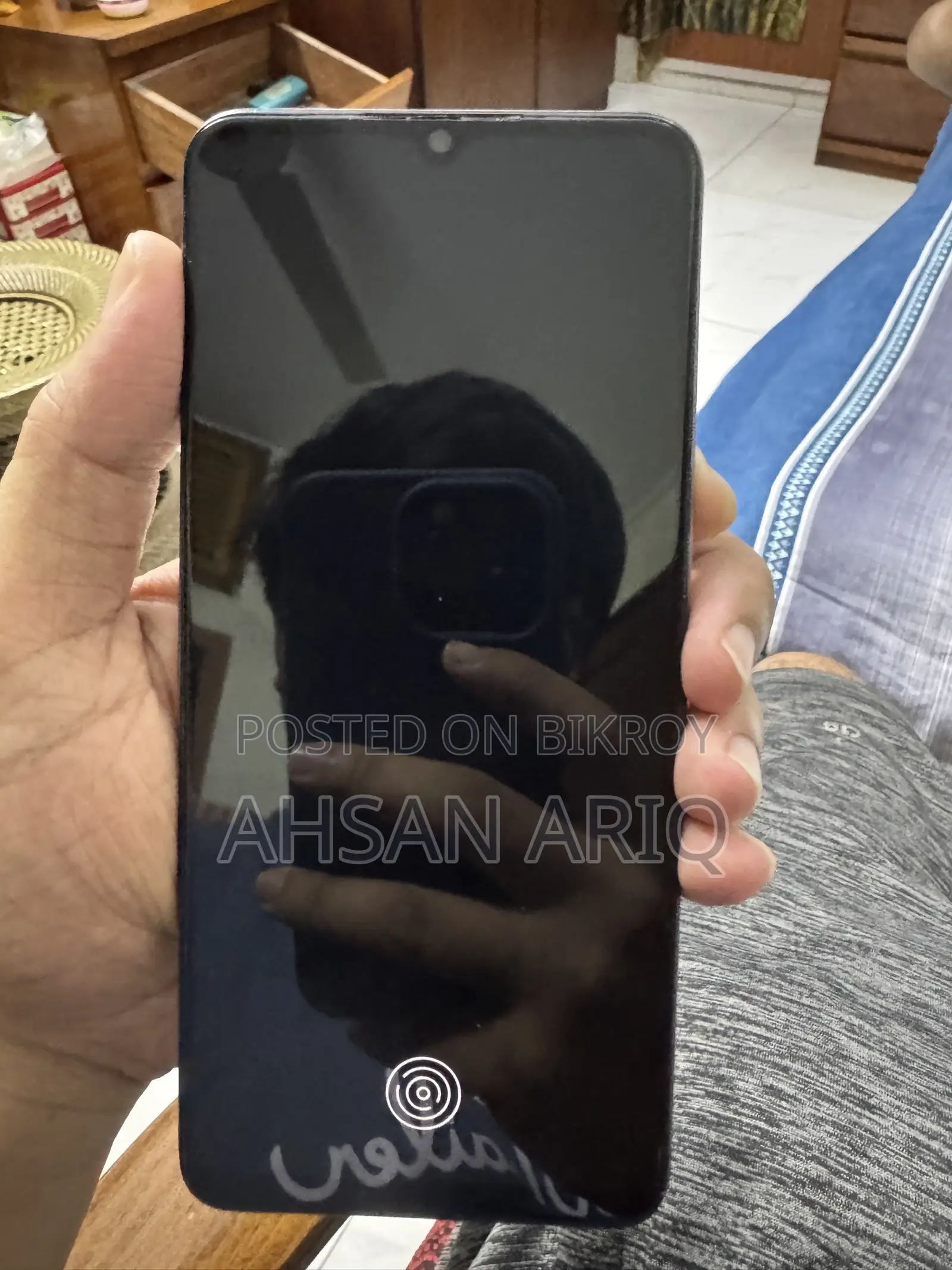 ওপ্পো এফ১৭ ১২৮ জিবি নীল