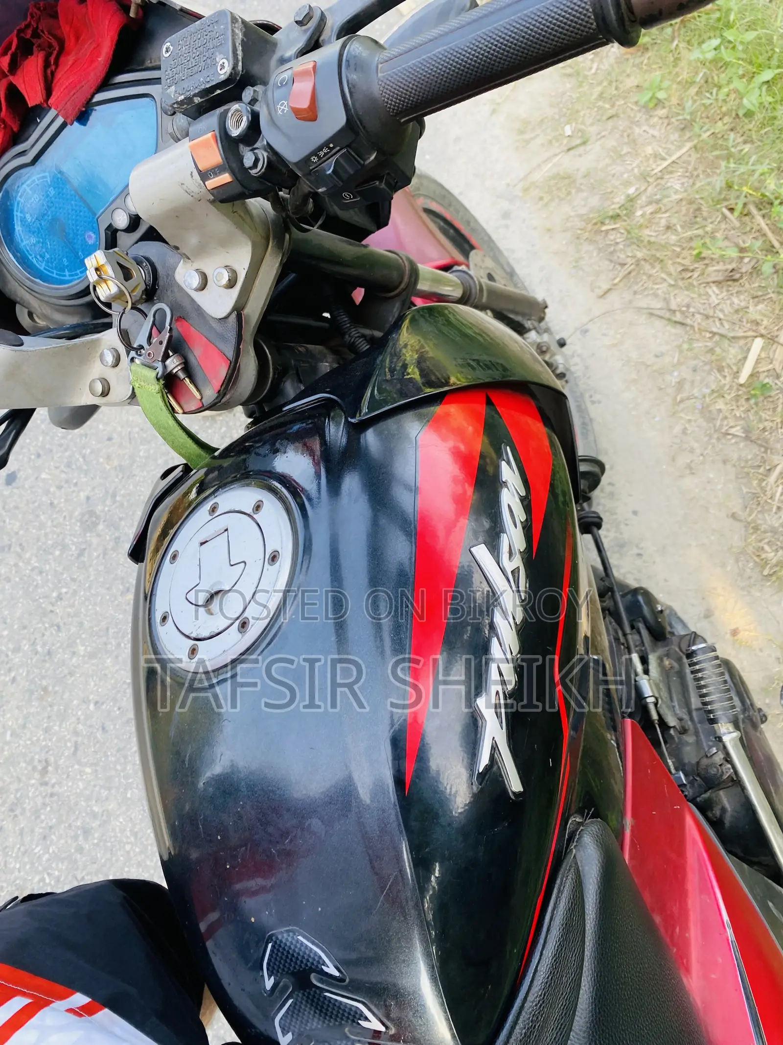 Bajaj Pulsar 150 2012 Red