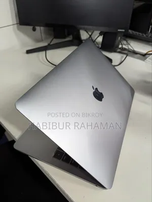 Laptop Apple MacBook Pro 2017 16GB Intel Core i5 SSD 256GB