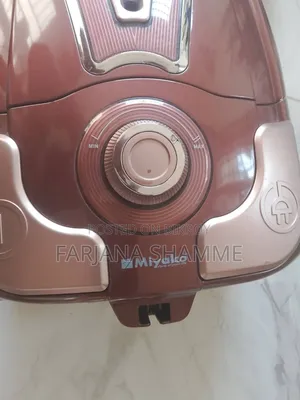 Miyako MVC-1708 Vacuum Cleaner.