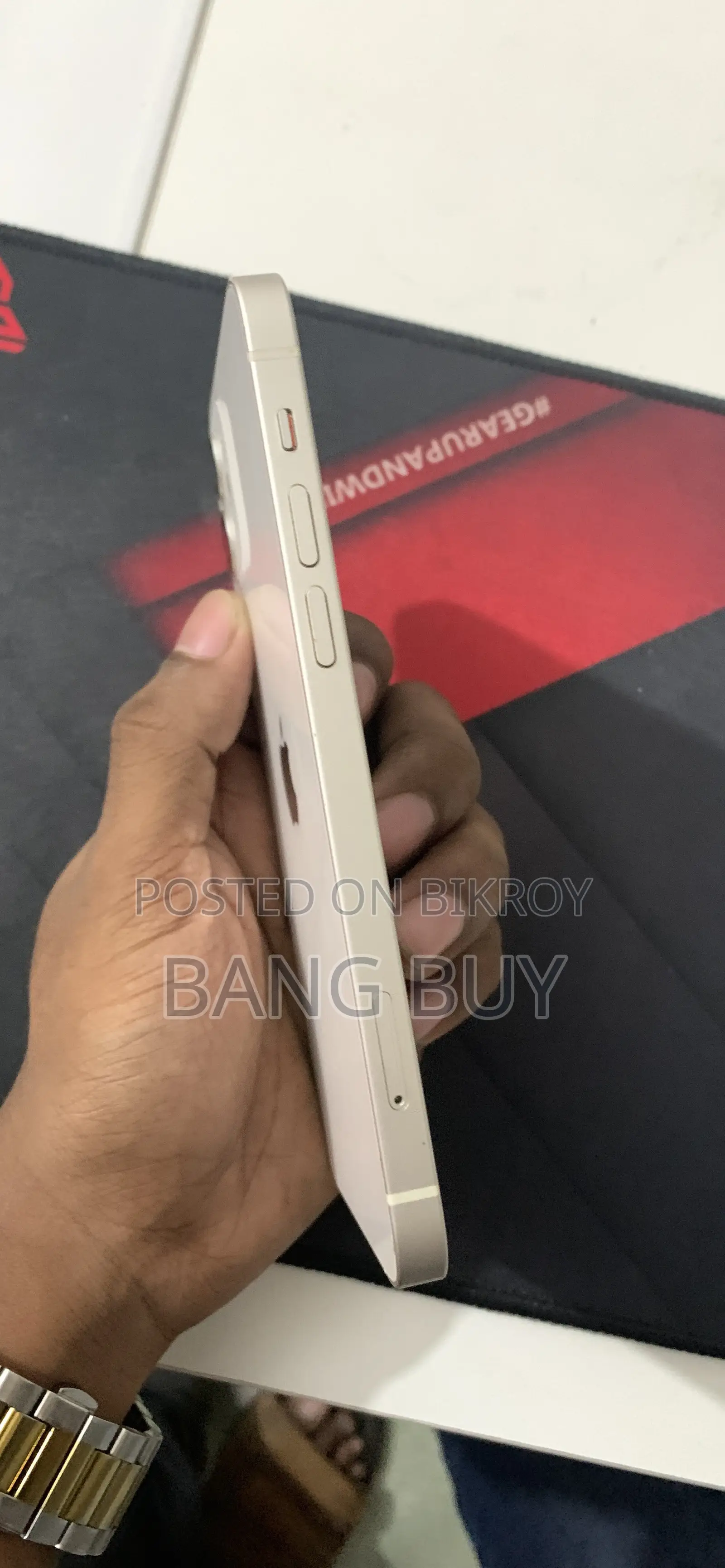 অ্যাপল আইফোন ১২ ১২৮ জিবি হোয়াইট