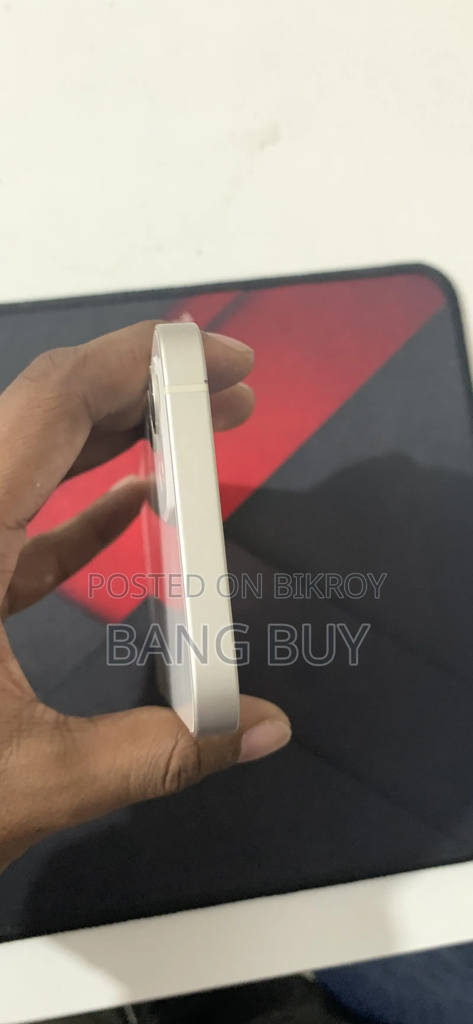 অ্যাপল আইফোন ১২ ১২৮ জিবি হোয়াইট