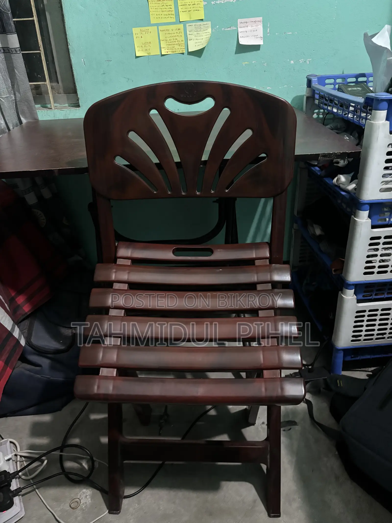 Table and Chair Sell Post