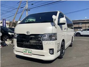 Toyota HiAce 2021 White