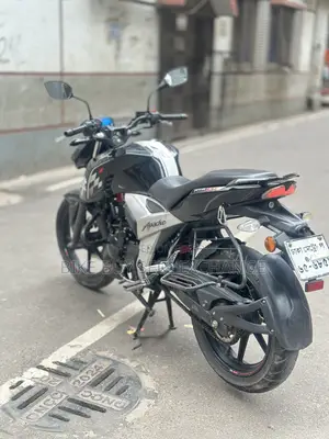 TVS Apache 160 4V 2021 Black