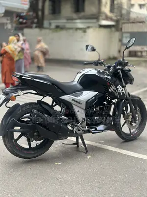 টিভিএস আপাচি ১৬০ ৪ভি ২০২১ কালো
