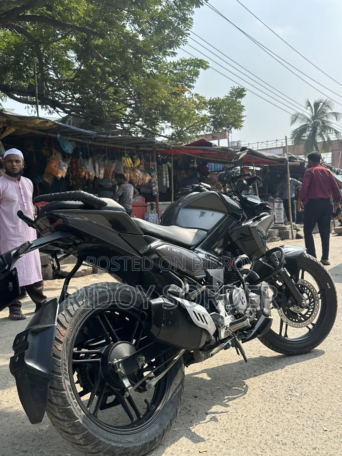 হিরো এক্সট্রিম ১২৫আর ২০২৫ কালো